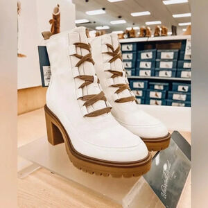 Universal Thread Target combat Boots